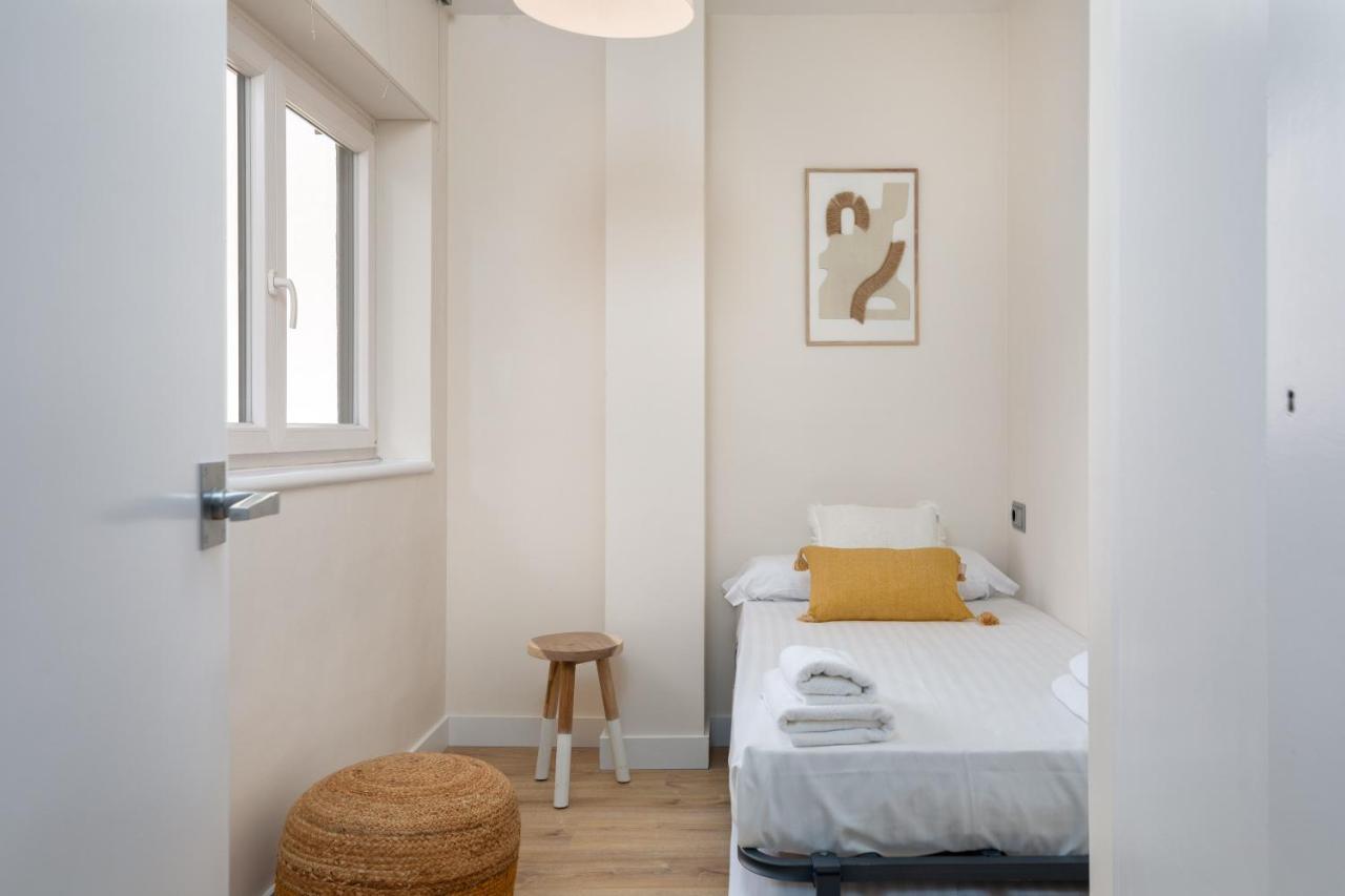 Апартаменты Flateli Penthouse Jaume I Жирона Экстерьер фото